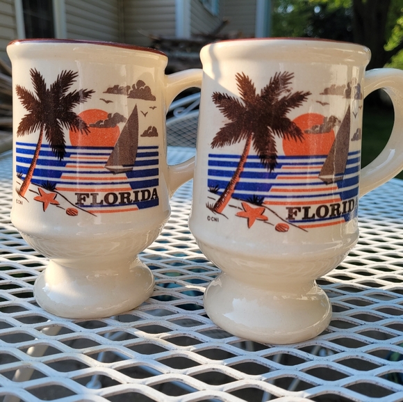 Vintage Florida Pedestal Mugs